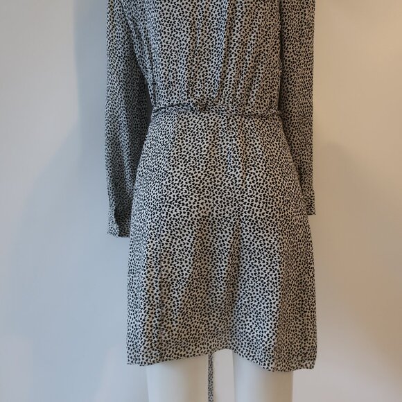 Women L'Agence Diego White Black Heart Print Long Sleeve Silk Faux Wrap Dress 8 - Picture 13 of 14